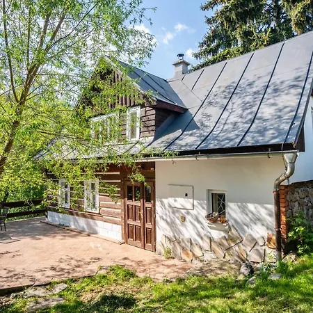 Roubenka Mustelka Apartment